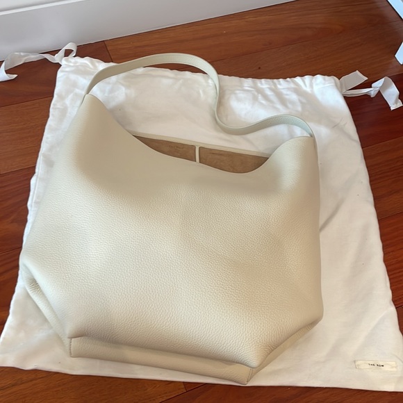 New The Row N/S Tote large - Picture 6 of 14